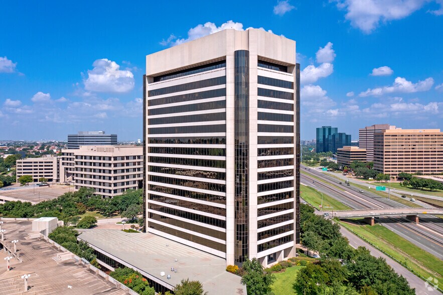 More Photos Of 300 E John Carpenter Fwy, Irving Office For Lease