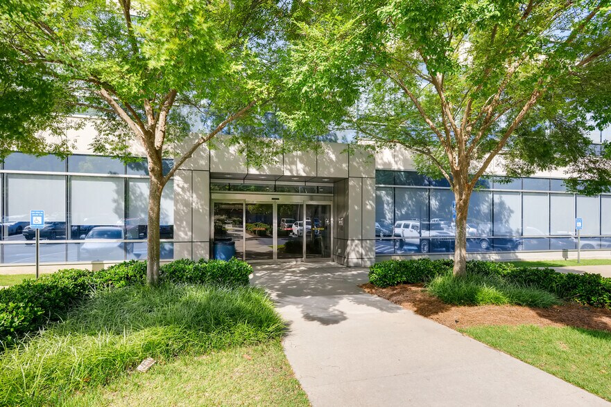 More Photos Of 3400 Old Milton Pky, Alpharetta Unknown For Lease