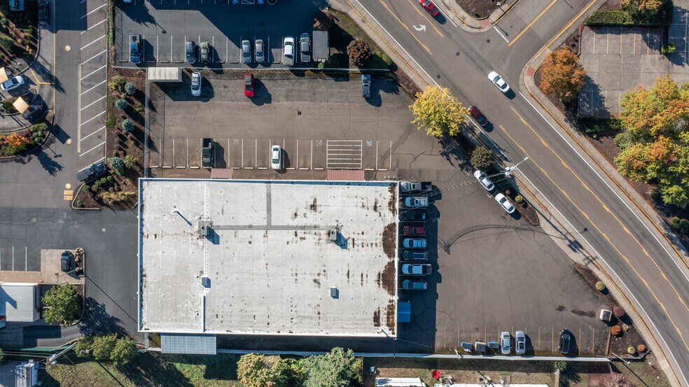 More Photos Of 2175 S Main Rd, Lebanon General Retail For Sale