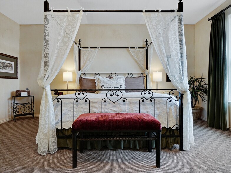 More Photos Of 2087 Broadway, Grand Junction Specialty For Sale