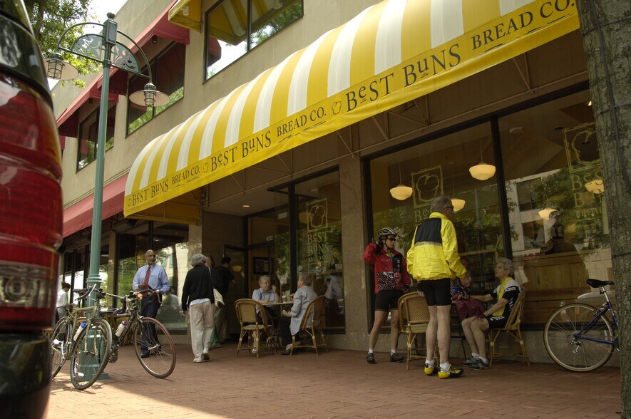 More Photos Of 2700 S Quincy St, Arlington Unknown For Lease