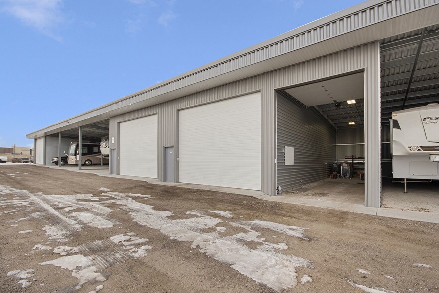 More Photos Of 14200 E Otero Ave, Englewood Self Storage For Sale