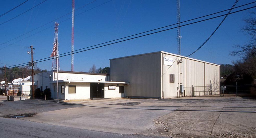 More Photos Of 1202 & 1216 Zonolite Rd NE, Atlanta Warehouse For Lease