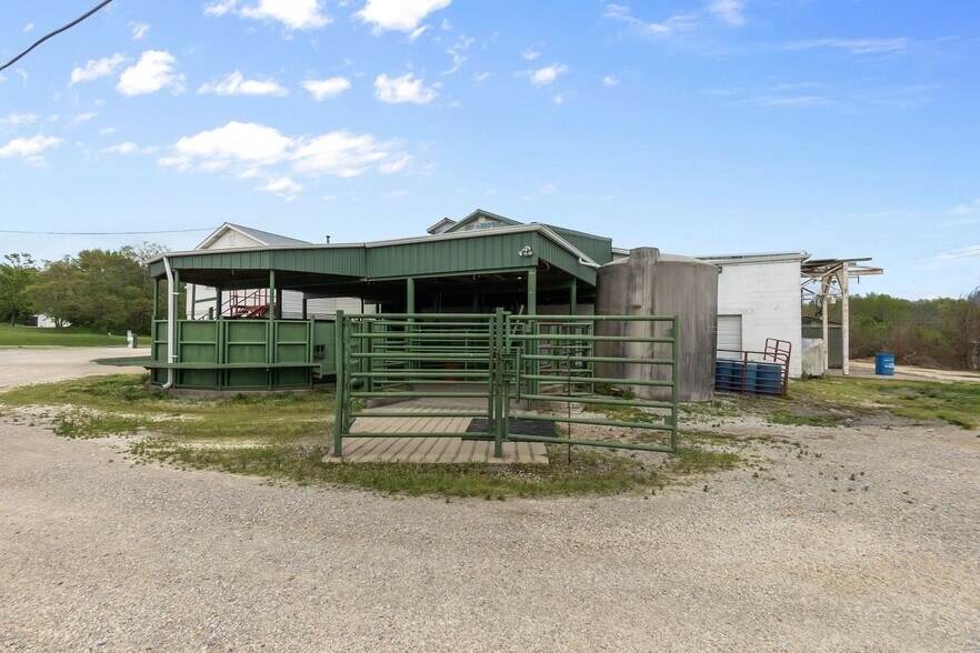 More Photos Of 3006 State Highway FF, Jackson Industrial For Sale