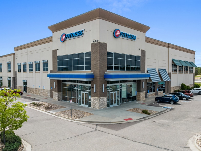 More Photos Of 6830 E County Line Rd, Highlands Ranch Health Club For Lease