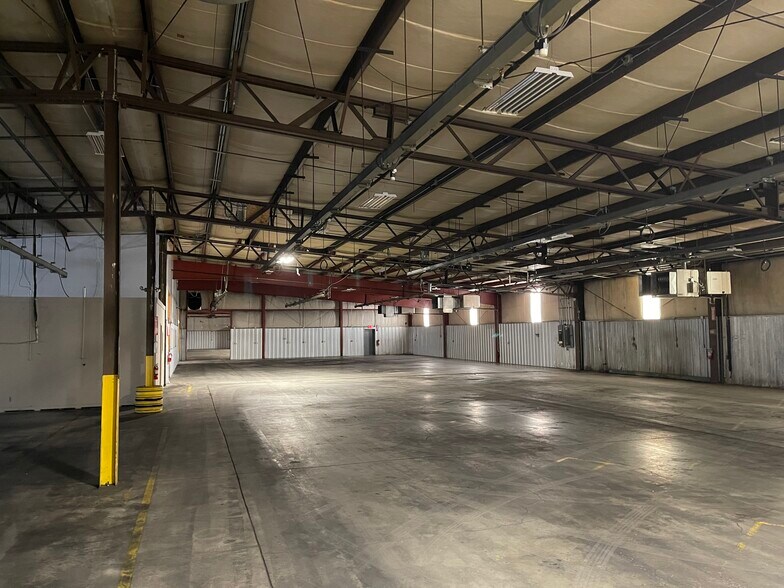 More Photos Of 1687 N Airport Rd, Fremont Manufacturing For Lease