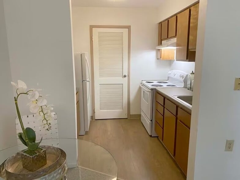 More Photos Of 49 Catherine St, Red Bank Apartments For Sale