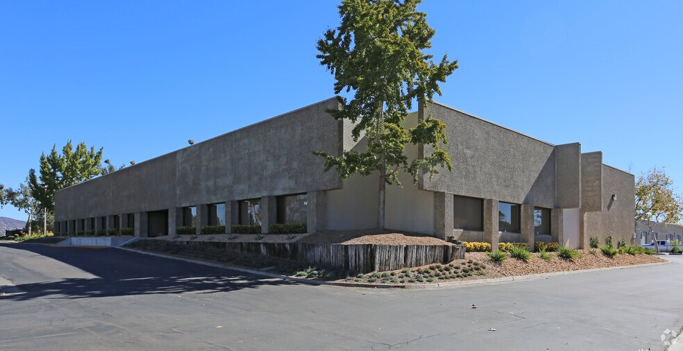 More Photos Of 3940 Ruffin Rd, San Diego Light Manufacturing For Lease