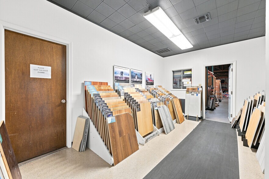 More Photos Of 905-909 Fee Dr, Sacramento Service For Sale