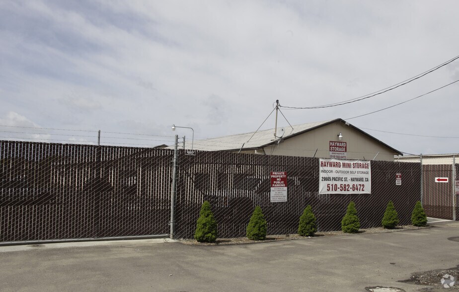 More Photos Of 29605 Pacific St, Hayward Self Storage For Sale