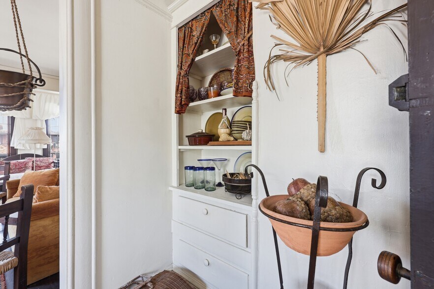 More Photos Of 50 Charlotte St, Saint Augustine Storefront Retail Office For Sale