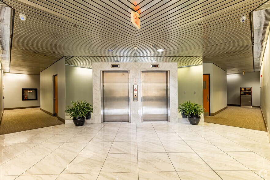 More Photos Of 1060 Maitland Center Commons, Maitland Unknown For Lease