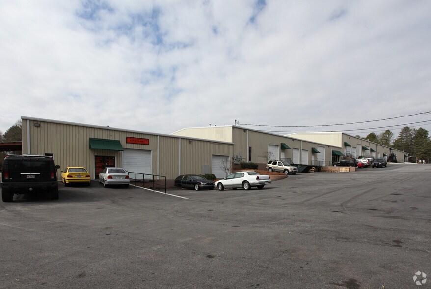 More Photos Of 297 Industrial Park Dr, Lawrenceville Warehouse For Lease