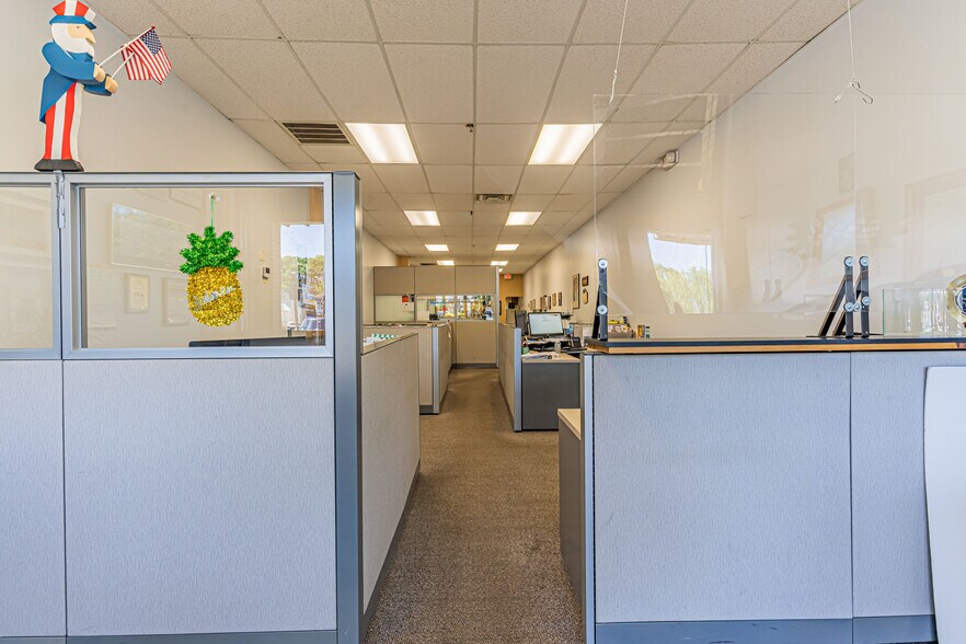 More Photos Of 1003-1031 McBride Ave, Woodland Park Medical For Lease