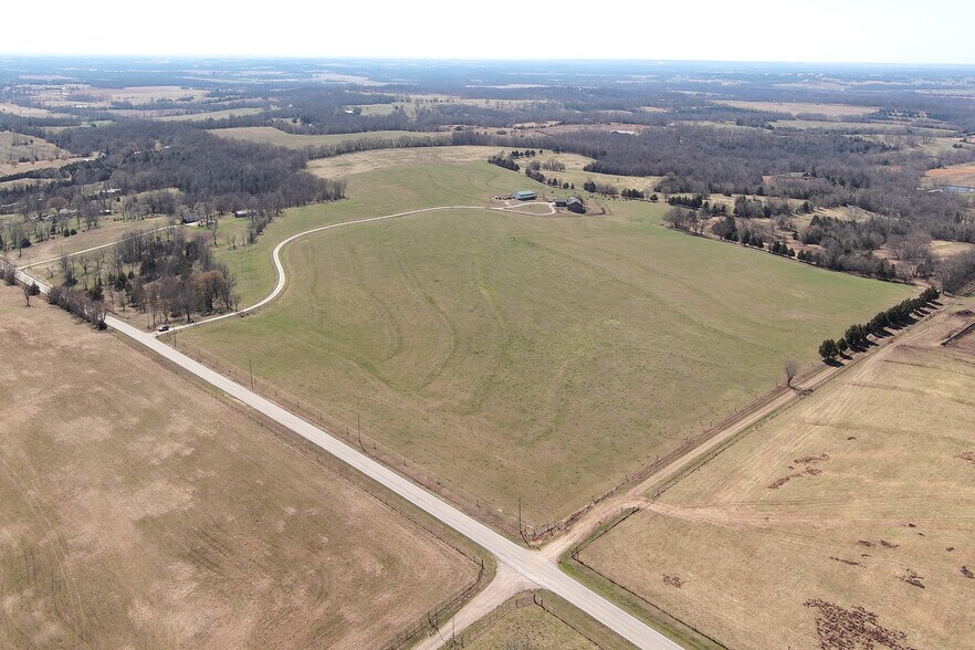 More Photos Of 32846 Block Rd, Paola Specialty For Sale