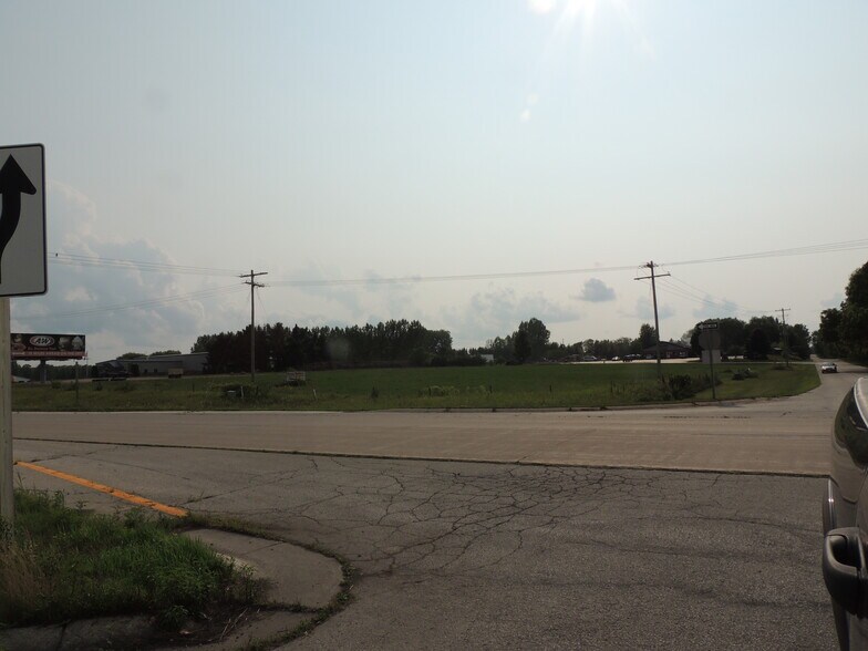 Primary Photo Of U.S. 141 Hwy @ D B Frontage Road, Lena Land For Sale