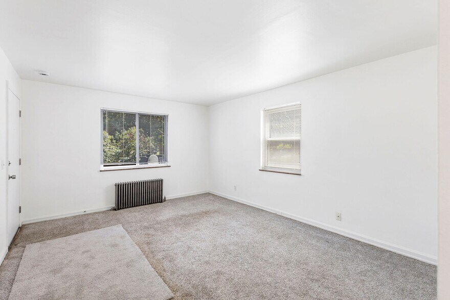 More Photos Of 7119 Eastlawn Dr, Cincinnati Apartments For Sale