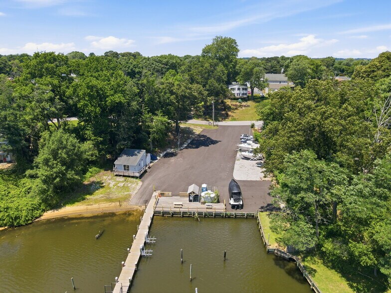 More Photos Of 7813 Leymar Rd, Glen Burnie Marina For Sale