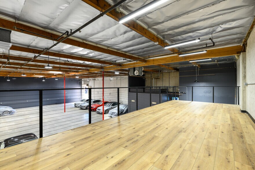 More Photos Of 2368 Eastman Ave, Ventura Distribution For Sale