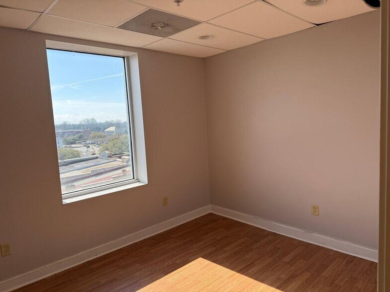 More Photos Of 327 Main St, Greenwood Office For Sale