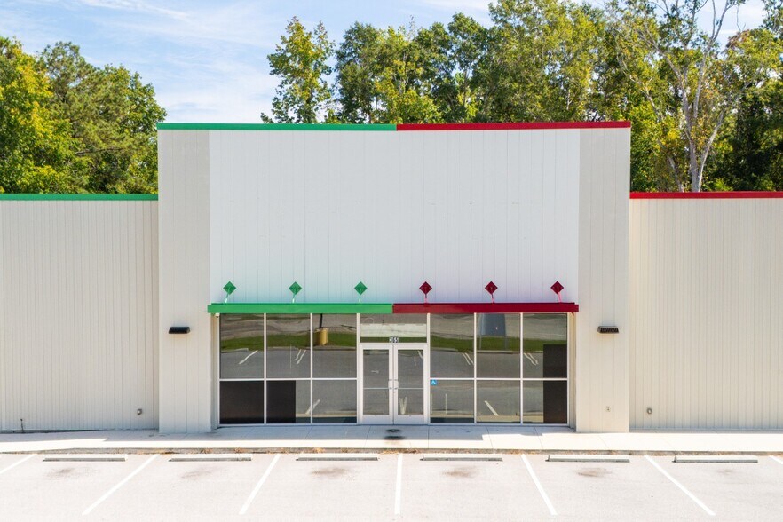 More Photos Of 365 River St E, Coffeeville Freestanding For Lease