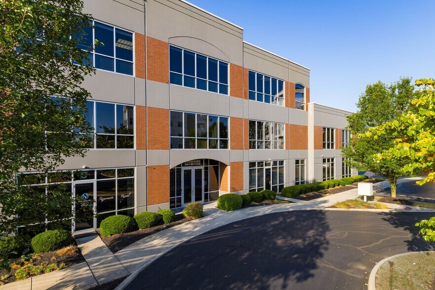 Primary Photo Of 9039 Antares Ave, Columbus Medical For Lease