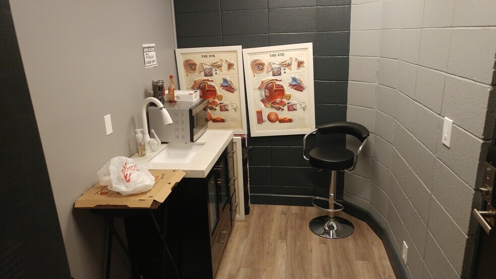 More Photos Of 1717 W Beverly Blvd, Montebello Office For Sale