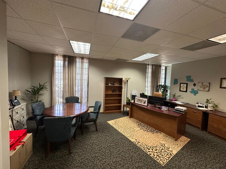 More Photos Of 10011 W Gulf Bank Rd, Houston Light Manufacturing For Lease