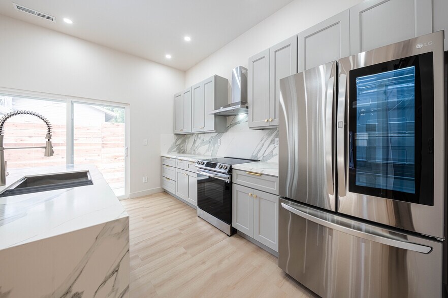 More Photos Of 987 Harcourt Ave, Seaside Multifamily For Sale