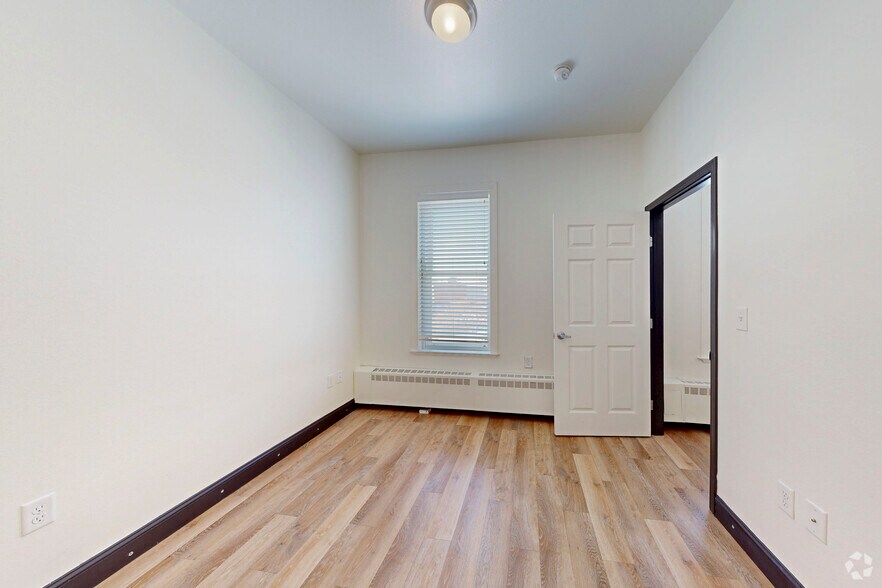 More Photos Of 172 N College Ave, Fort Collins Apartments For Lease