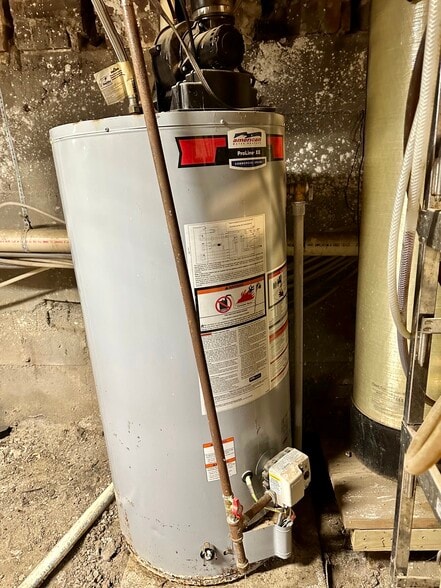 More Photos Of 202 S Broadway, Peru Storefront Retail Residential For Sale