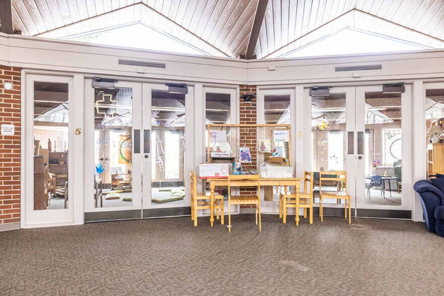 More Photos Of 1790 Lavista Rd NE, Atlanta Specialty For Lease