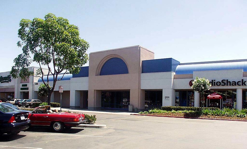 More Photos Of 3305-3381 Rosecrans St, San Diego Unknown For Lease