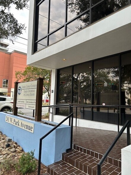 More Photos Of 201 W Park Ave, Tallahassee Office Residential For Lease