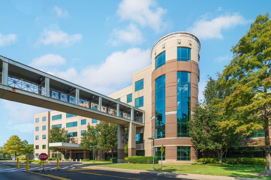 Primary Photo Of 6215 Humphreys Blvd, Memphis Medical For Lease