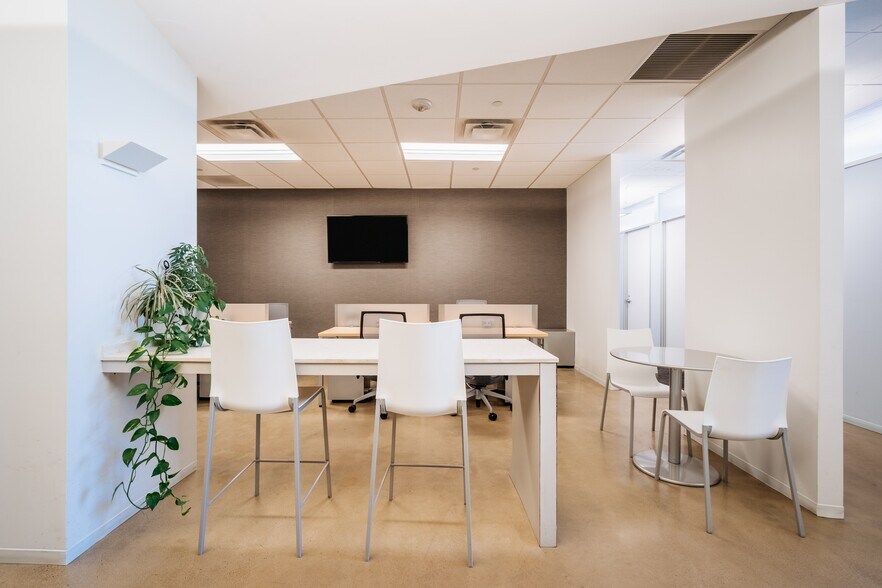 More Photos Of 1910 Towne Centre Blvd, Annapolis Coworking Space