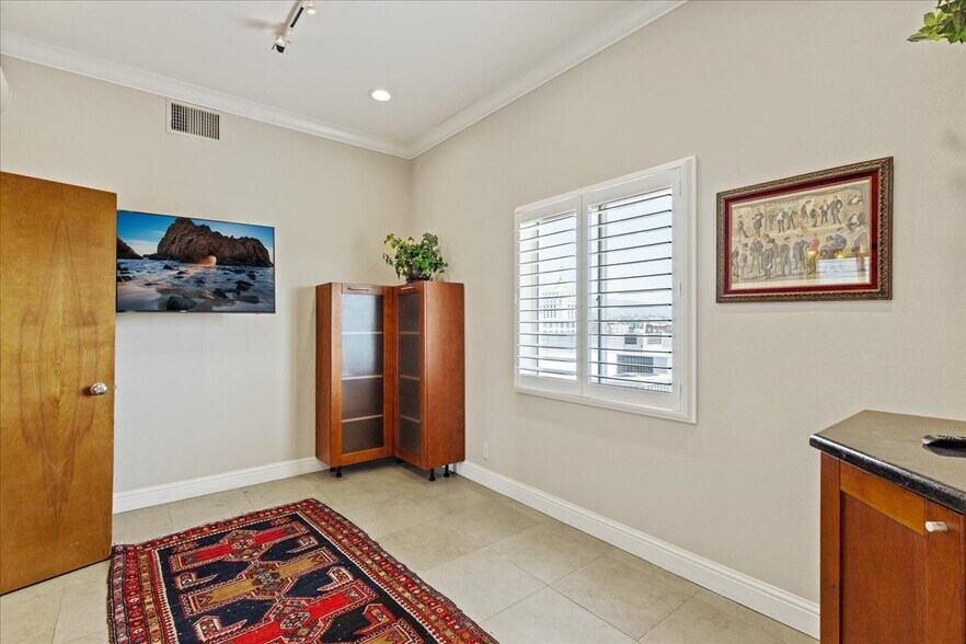 More Photos Of 212 9th St, Oakland Medical For Sale