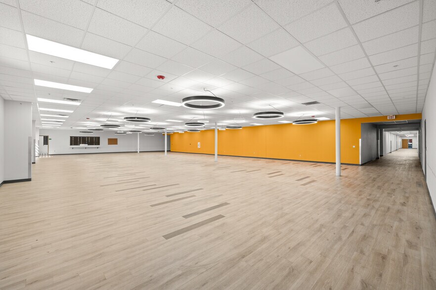 More Photos Of 4201 Del Rey Blvd, Las Cruces Office For Sale