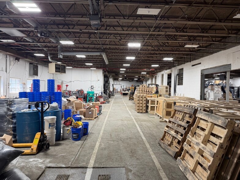 More Photos Of 200-204 Railroad Ave, Hackensack Warehouse For Sale