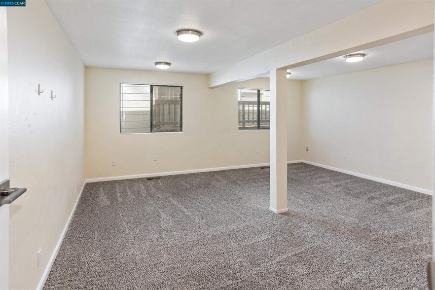 More Photos Of 619 Edwards St, Crockett Healthcare For Sale