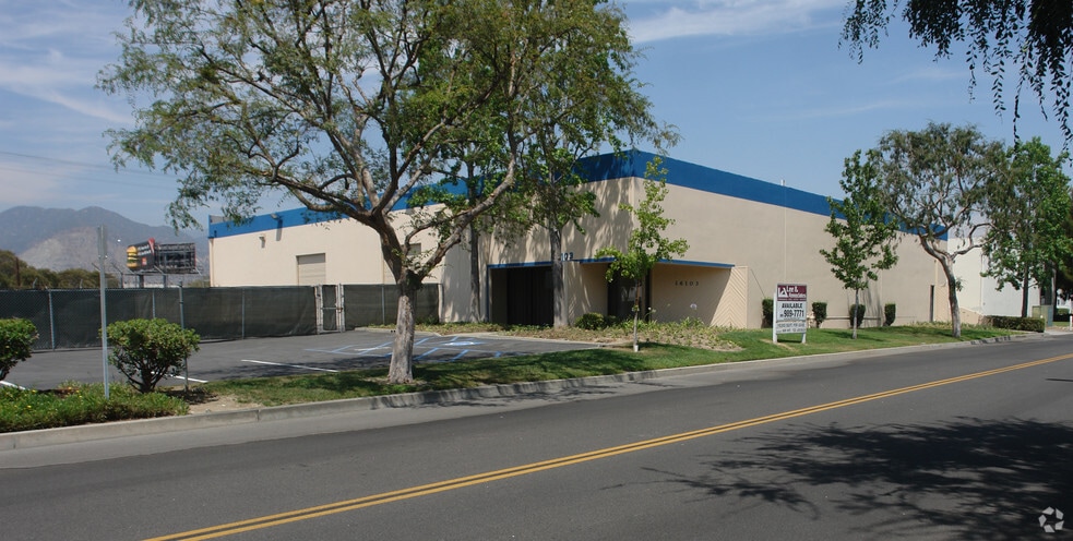 Primary Photo Of 16103 Avenida Padilla, Irwindale Warehouse For Lease