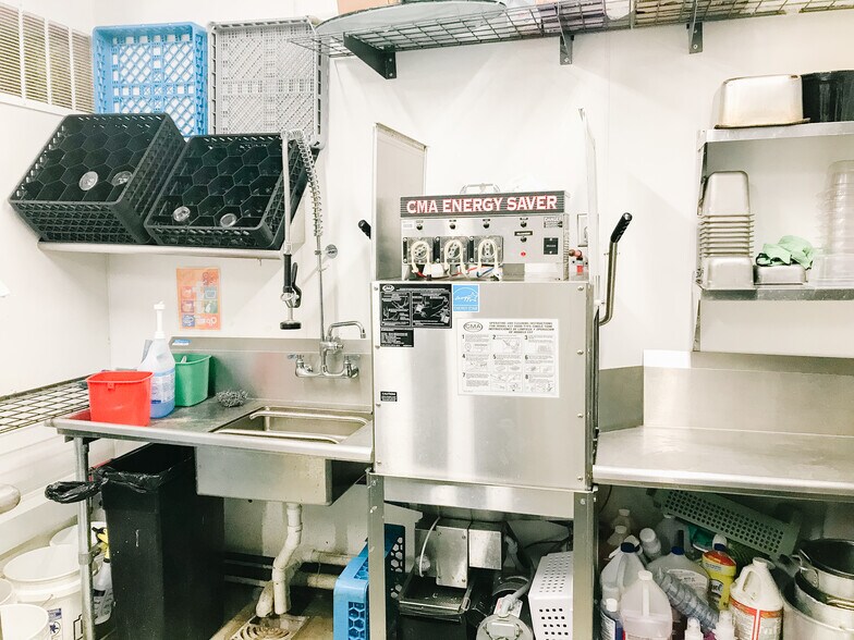 More Photos Of 300 Connally St, Sulphur Springs Restaurant For Sale