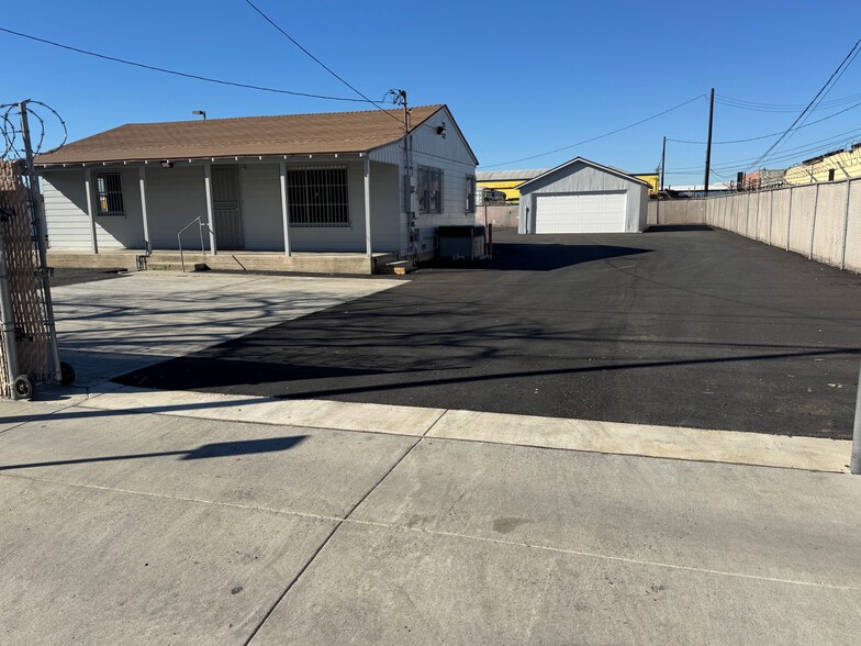 Primary Photo Of 402 N Sullivan St, Santa Ana Contractor Storage Yard For Lease