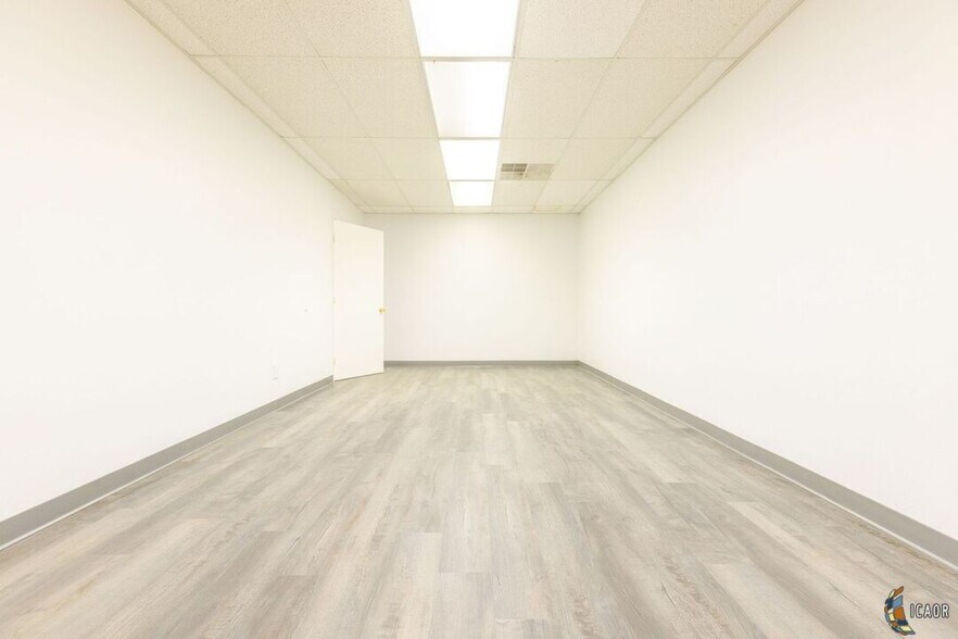 More Photos Of 765 Broadway Ave, El Centro Medical For Sale