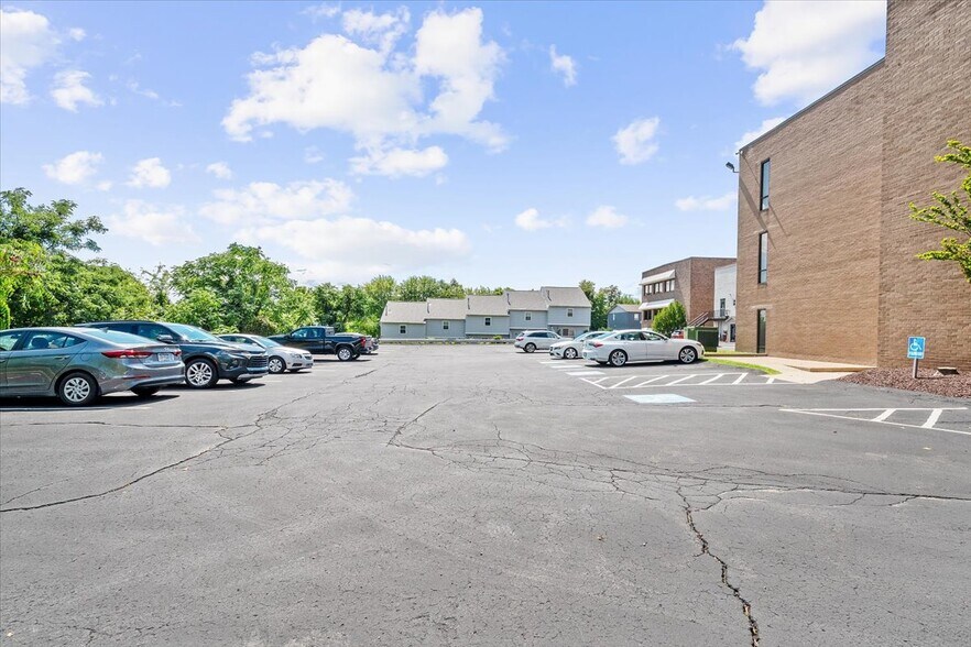 More Photos Of 3578 Brodhead Rd, Monaca Unknown For Lease