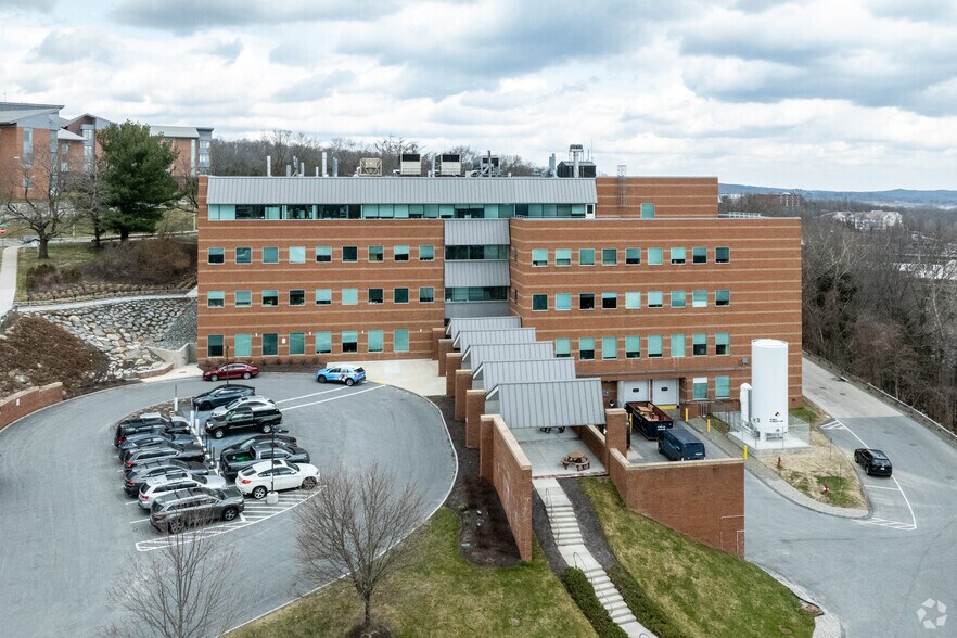 More Photos Of 1 Innovation Dr, Worcester Medical For Lease