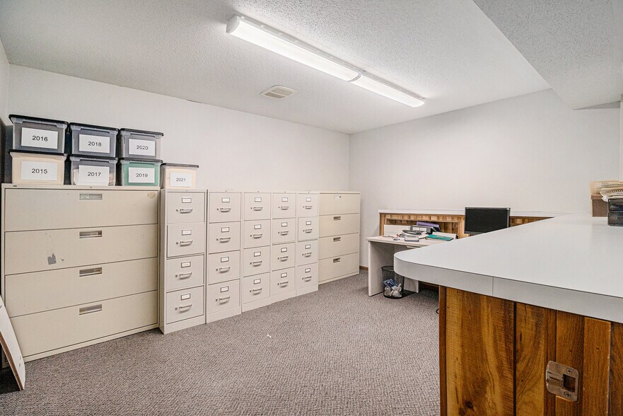 More Photos Of 715 Kingsbury St, Maumee Warehouse For Sale