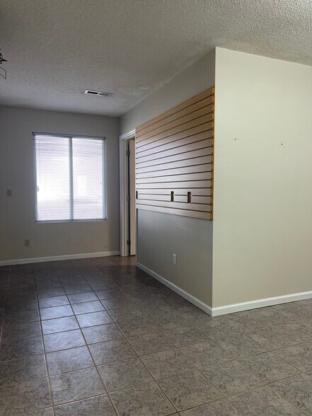 More Photos Of 3718 Cumberland Falls Hwy, Corbin Office Residential For Lease