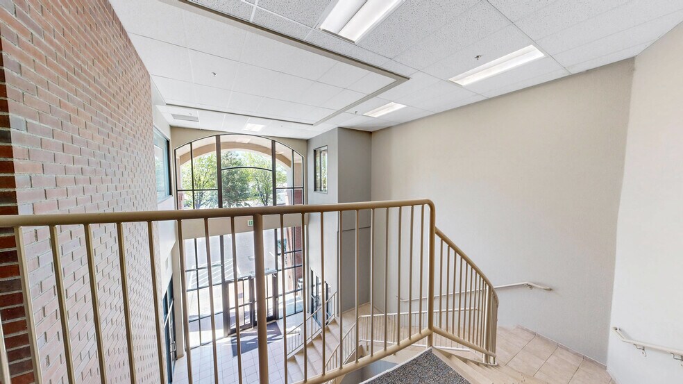 More Photos Of 2695 W Eisenhower Blvd, Loveland Office For Lease