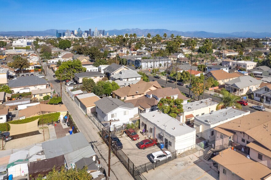 More Photos Of 4321 Woodlawn Ave, Los Angeles Apartments For Sale
